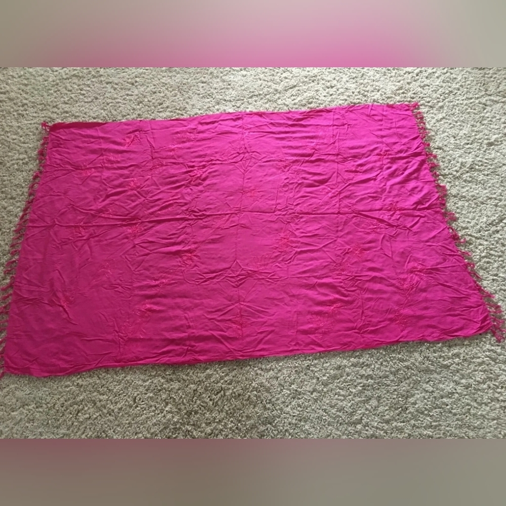 Women's NWOTAG Oversized Fringe Wrap/ Scarf Fuchsia
